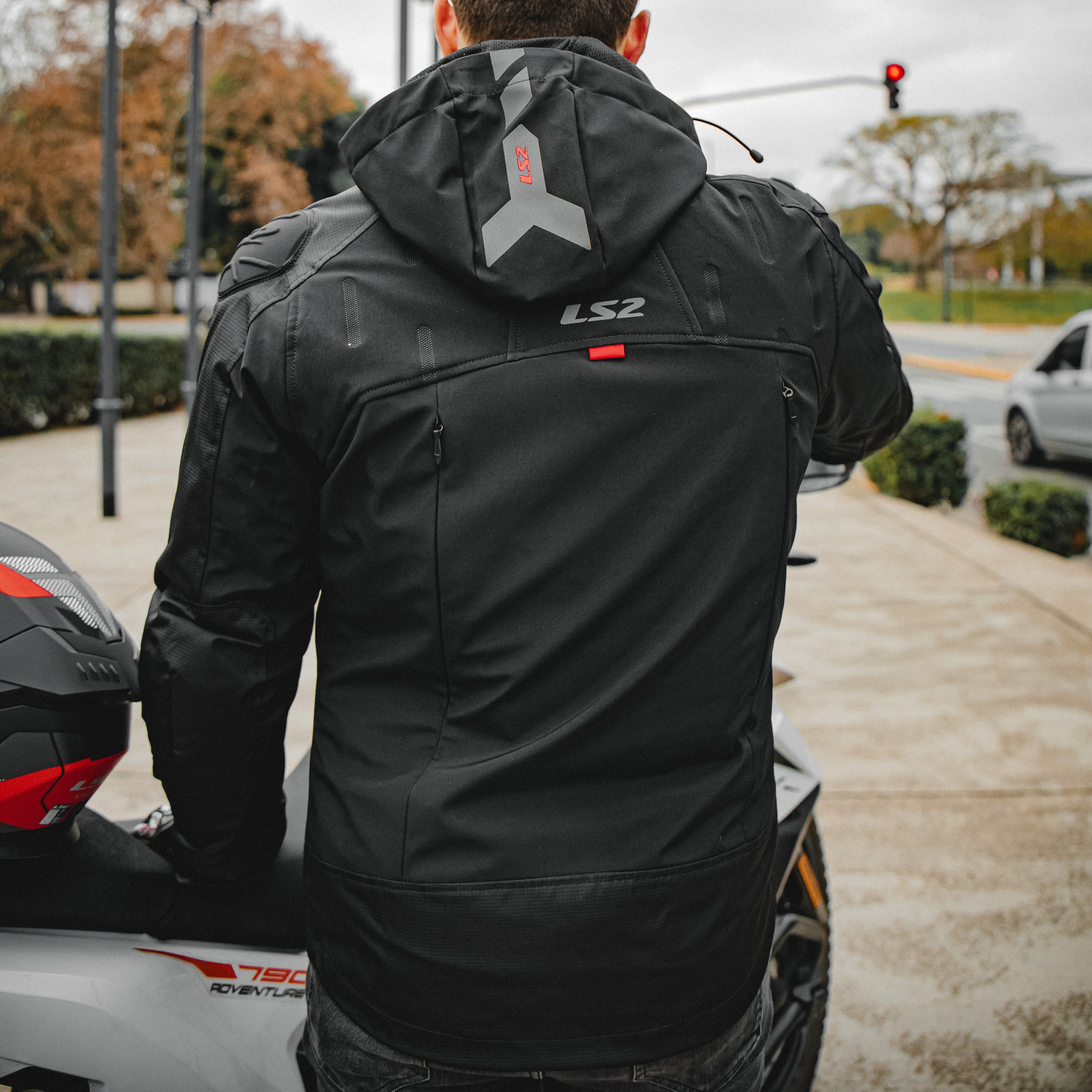 Campera Ls2 Zirconium Hombre Negro / Rojo